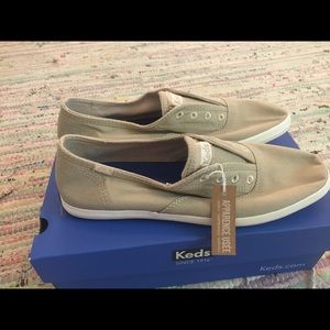 Keds Chillax Taupe NIB